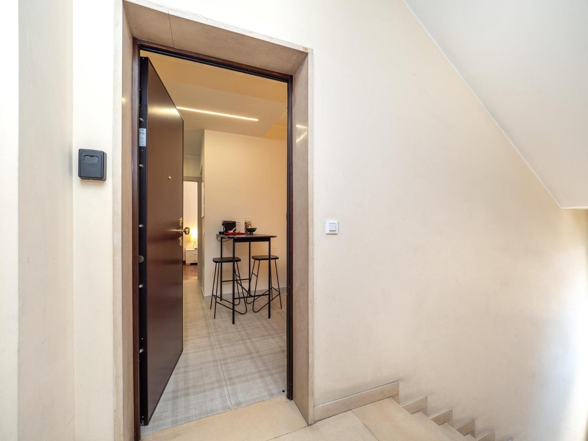 Stylish Flat With Balcony - 15 Min To Duomo Apartment Milano Exterior foto